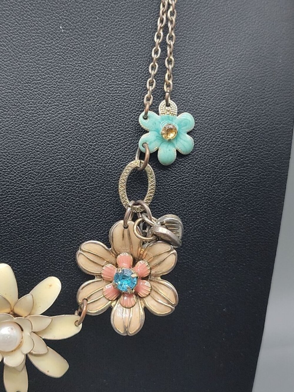 Vintage Plunder Dangling Flower Necklace Multicolor Rhinestones Silver Tone 20" - Picture 7 of 16